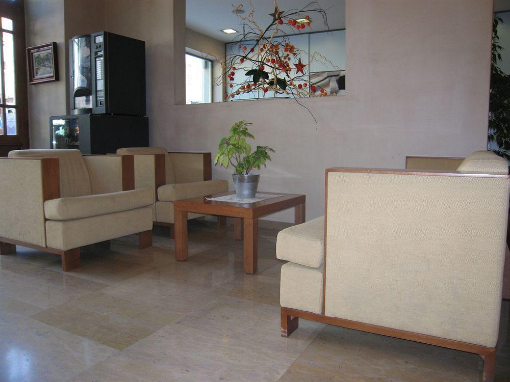 Hotel Rambla Figueres Экстерьер фото
